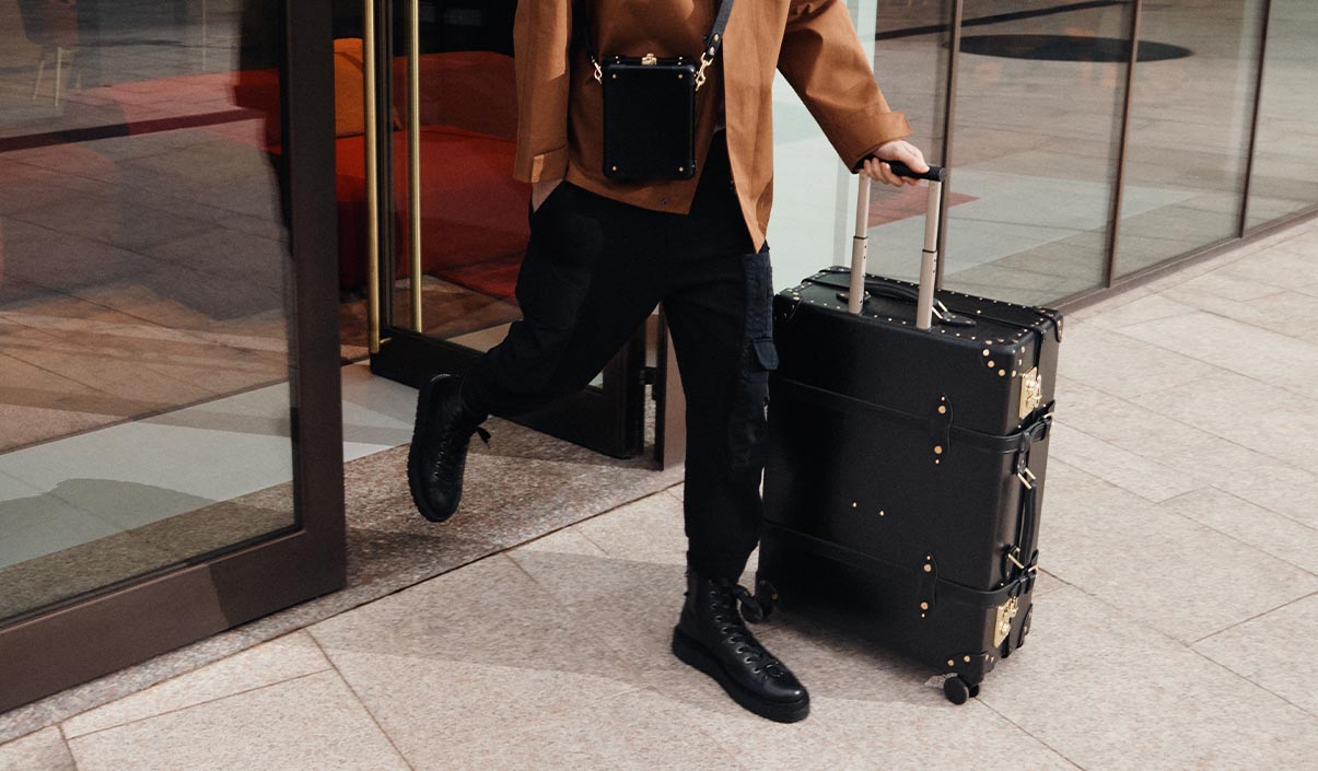 チェックイン スーツケース 長期旅行 たくさんの荷物に | スーツ